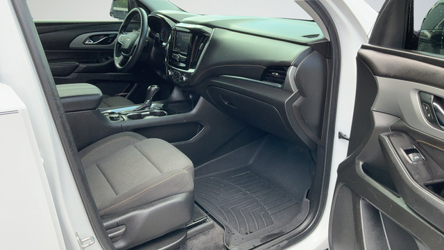 Used 2020 Chevrolet Traverse LS w/ LPO, Blackout Package FWD image 23