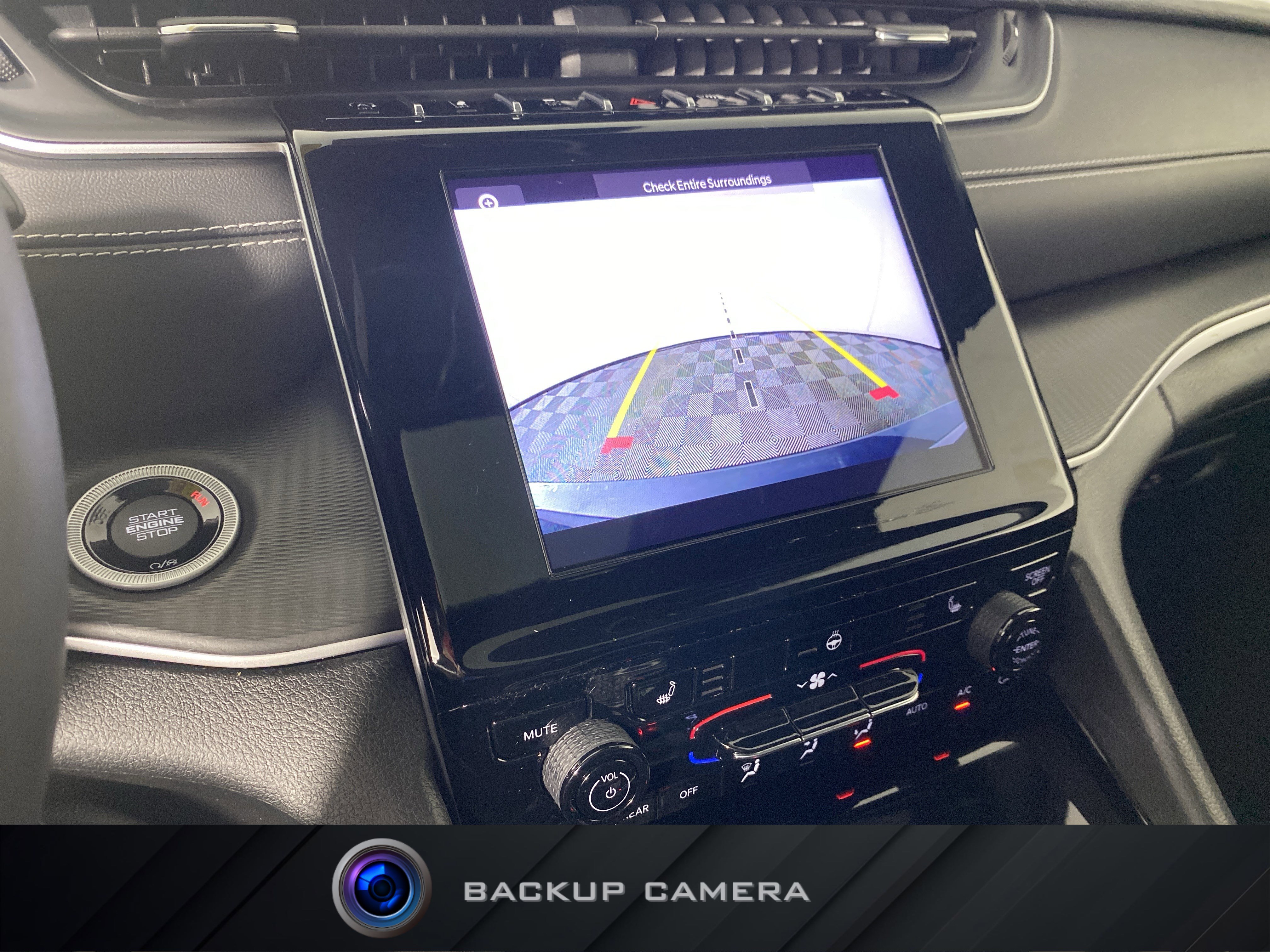 Used 2023 Jeep Grand Cherokee L Laredo image 5