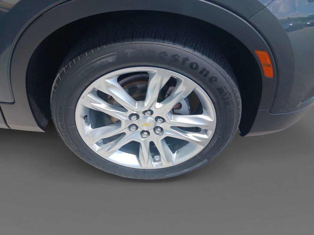 Used 2019 Chevrolet Blazer LT w/ Sun and Wheels Package FWD image 16