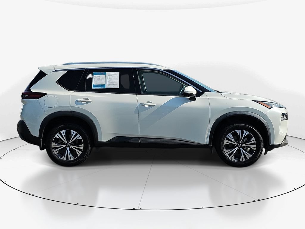 Used 2021 Nissan Rogue SV w/ Premium Package FWD image 5