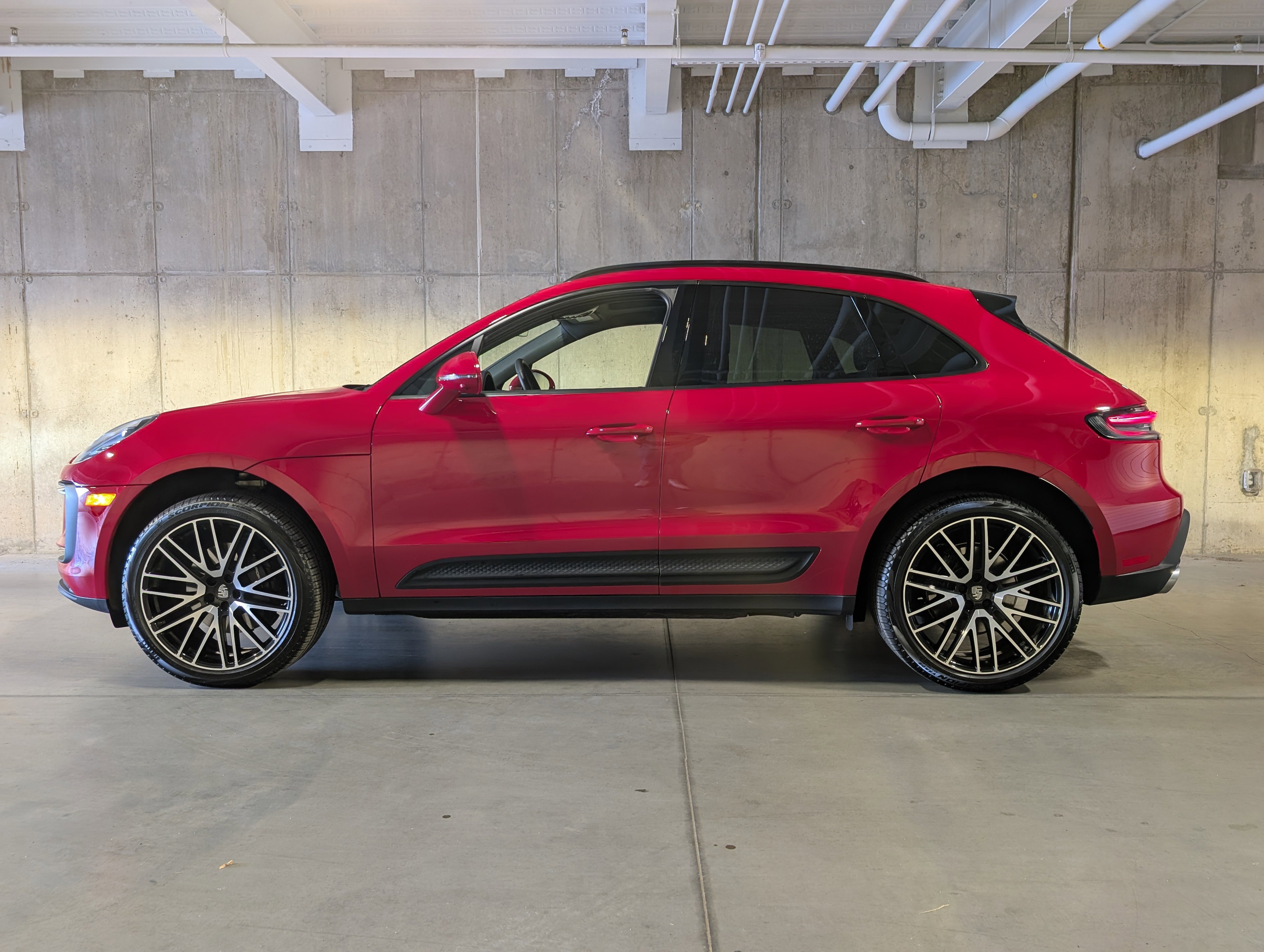 Certified 2026 Porsche Macan image 2