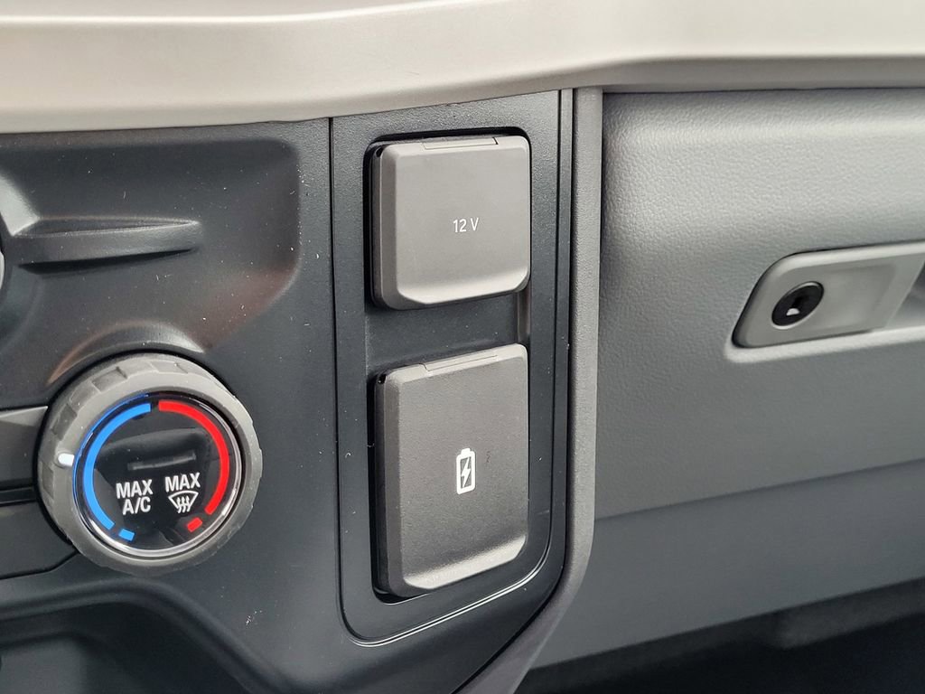 New 2026 Ford F250 XL w/ XL Chrome Package image 55