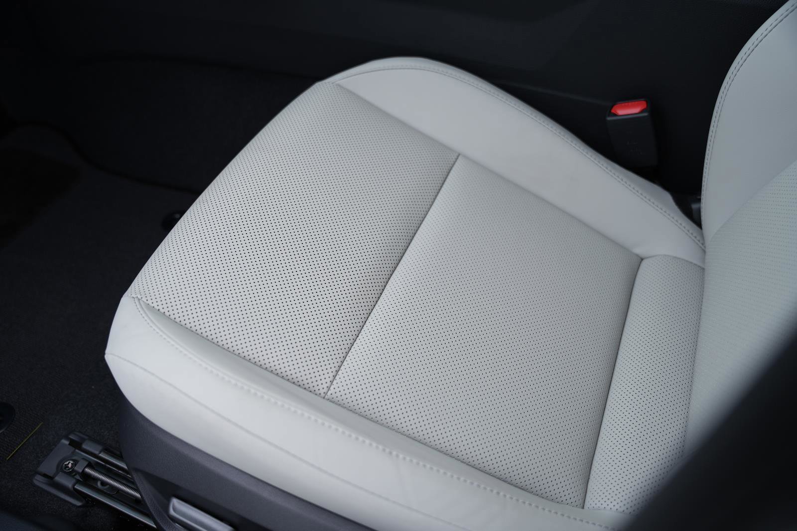 New 2026 Toyota Prius XLE image 35