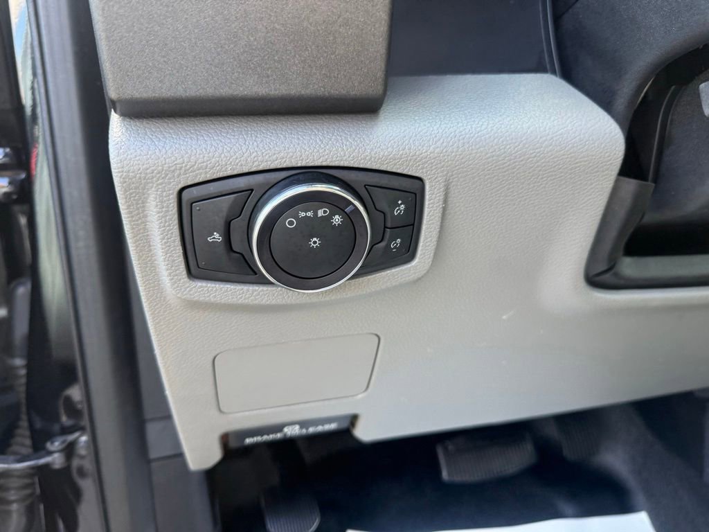Certified 2020 Ford F250 XL w/ Power Equipment Group AWD/4WD image 17