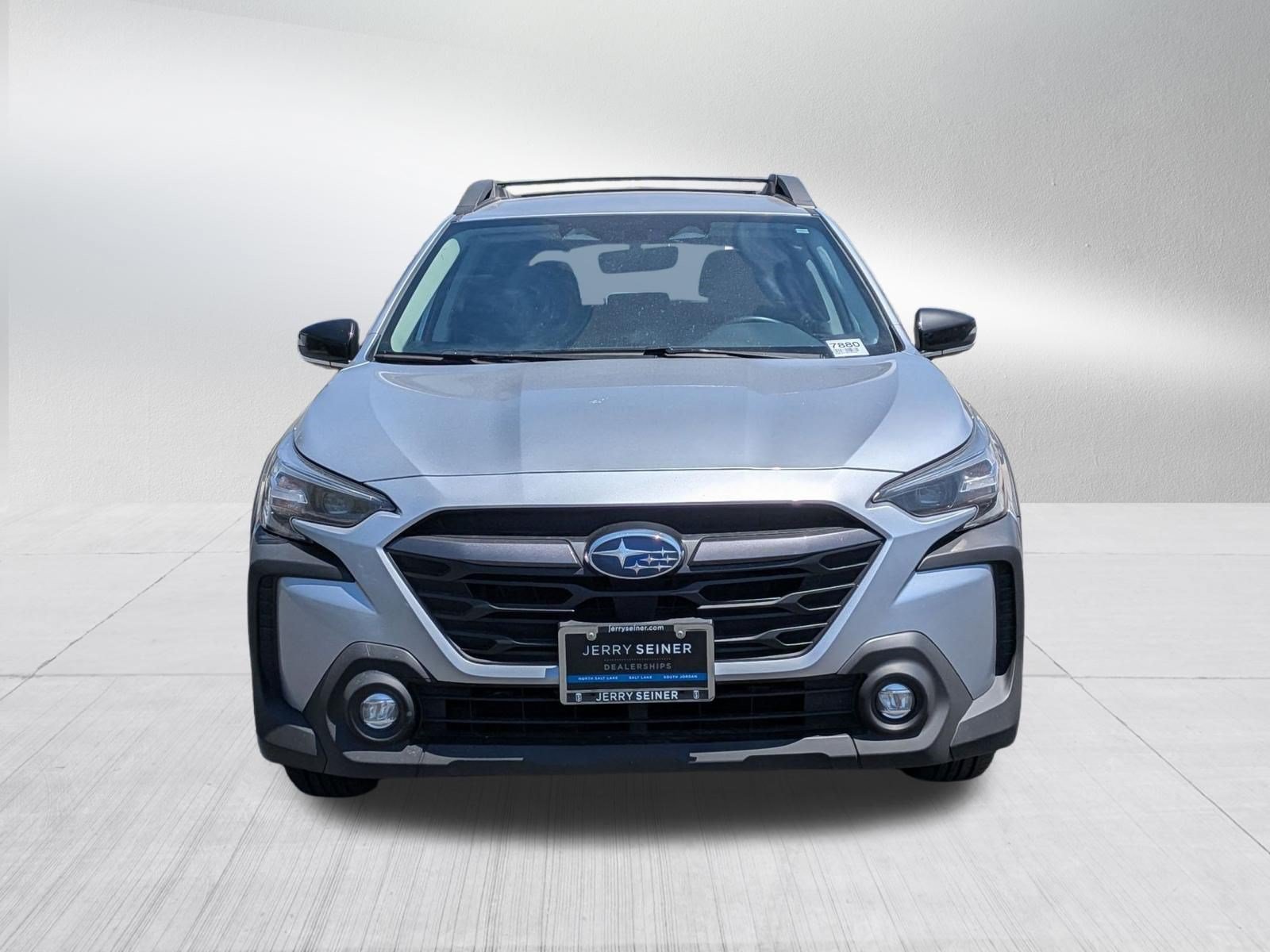 Used 2024 Subaru Outback Premium AWD/4WD image 9