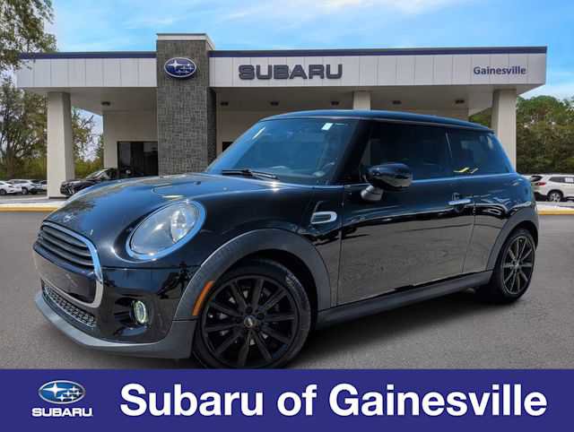 Used 2020 MINI Cooper 2-Door Hardtop image 1