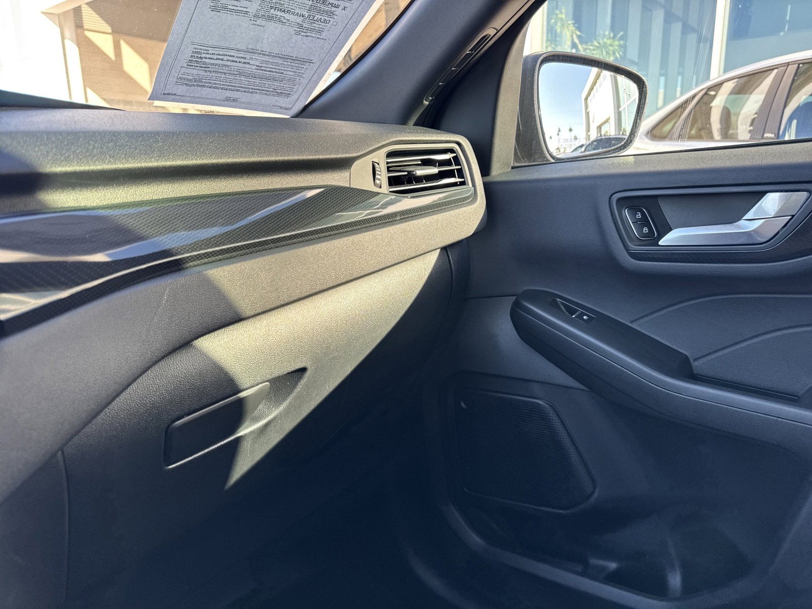 Used 2023 Ford Escape ST-Line image 25