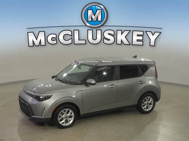 Used 2024 Kia Soul LX w/ Option Group 015 FWD image 1