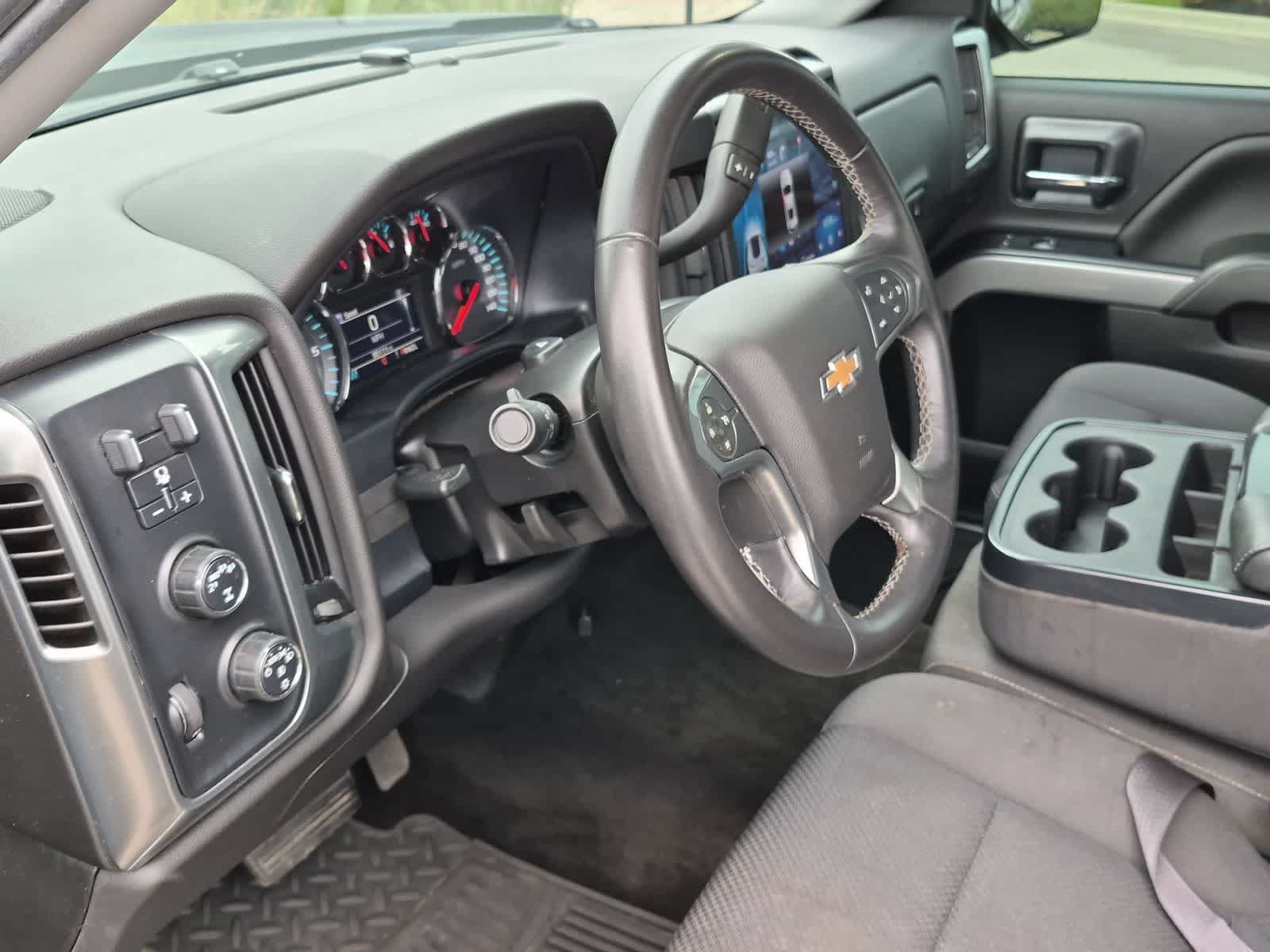 Used 2017 Chevrolet Silverado 1500 LT w/ All Star Edition AWD/4WD image 10