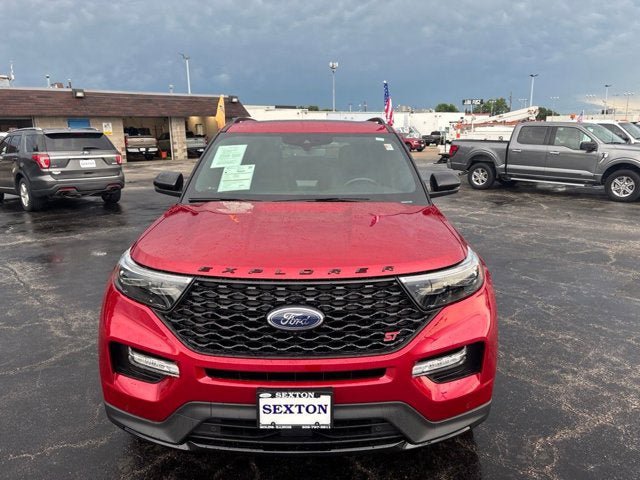 Certified 2022 Ford Explorer ST w/ Equipment Group 401A AWD/4WD image 2