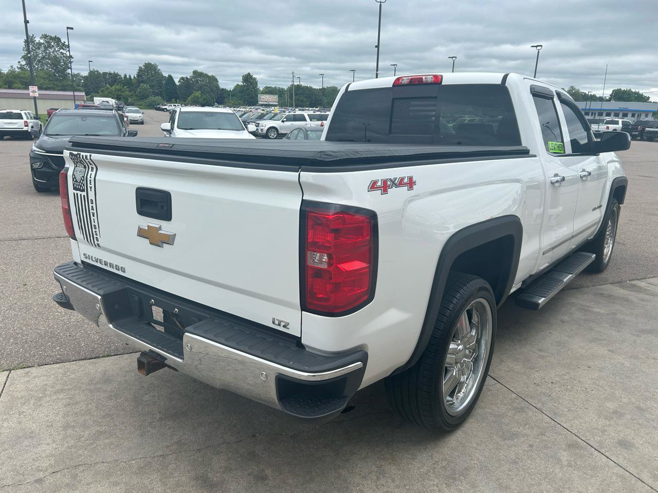 Used 2015 Chevrolet Silverado 1500 LTZ w/ LTZ Plus Package AWD/4WD image 5