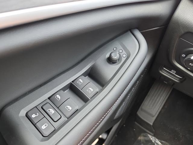 New 2025 Jeep Grand Cherokee L Limited w/ Luxury Tech Group II image 34