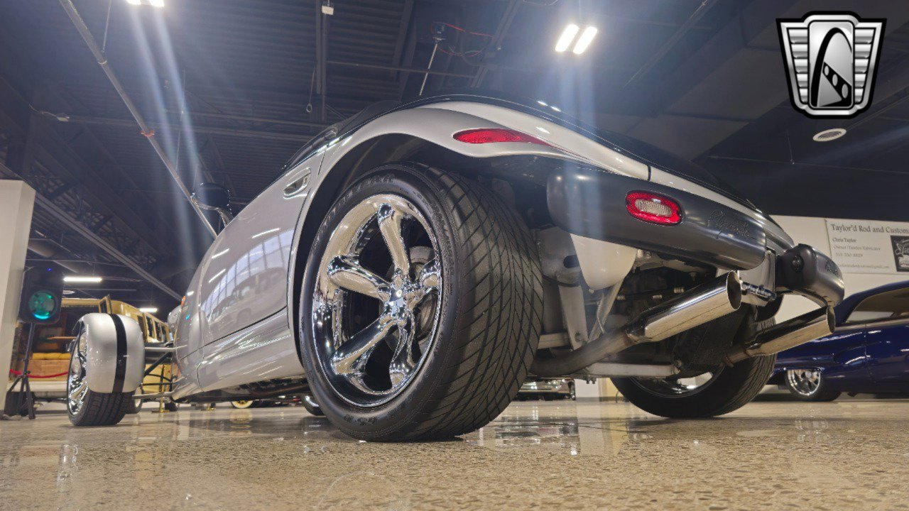 Used 2001 Plymouth Prowler image 9