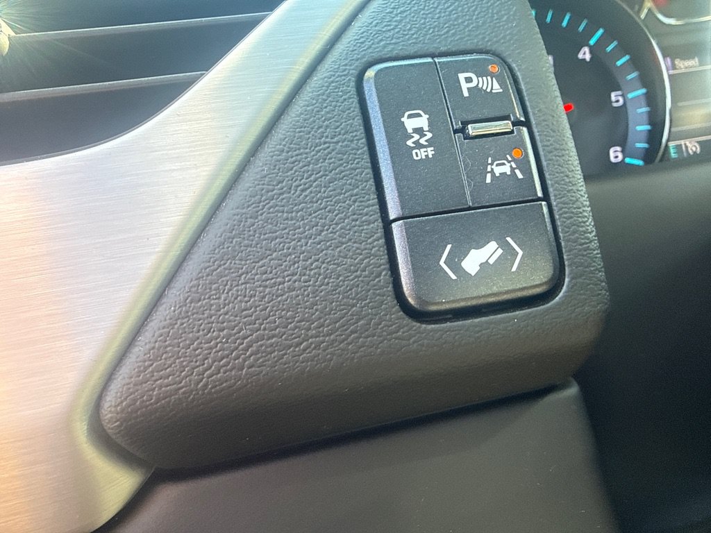 Used 2019 GMC Yukon SLE w/ SLE Value Package AWD/4WD image 28
