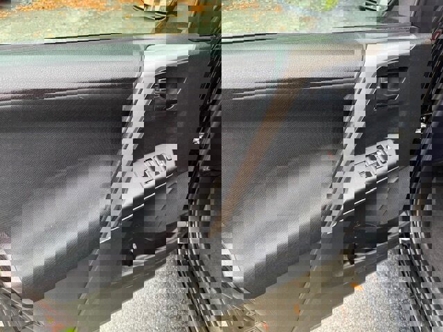 Used 2017 Toyota RAV4 LE image 11