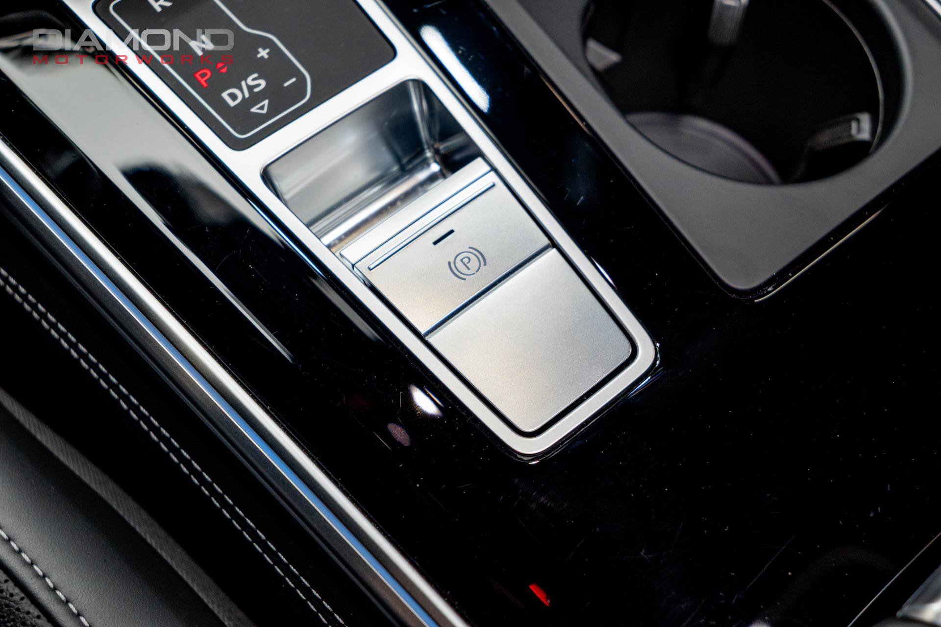 Used 2024 Audi RS 6 performance image 95