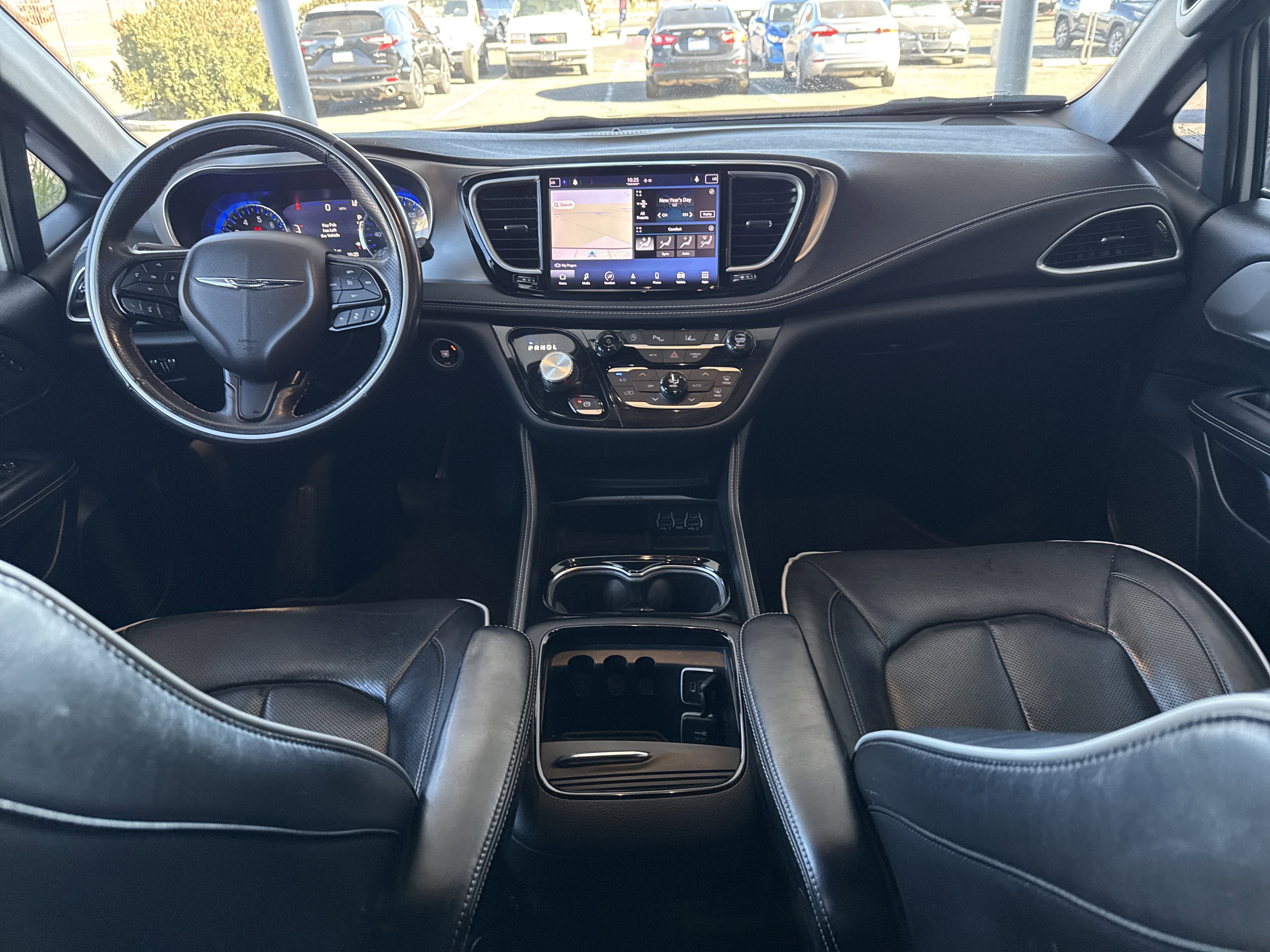 Used 2021 Chrysler Pacifica Limited w/ S Appearance Package image 17