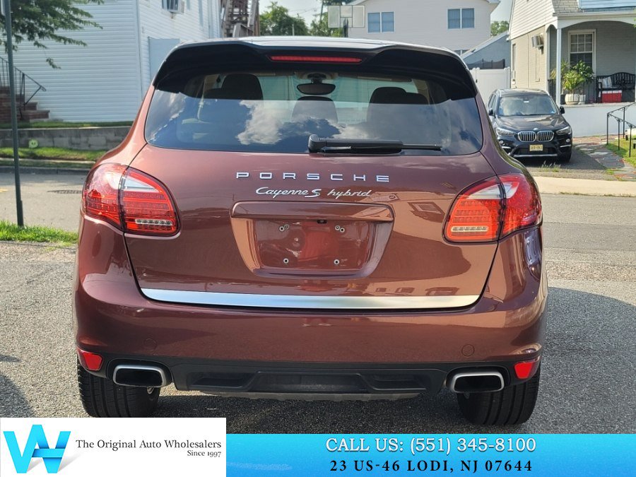 Used 2013 Porsche Cayenne S AWD/4WD image 5