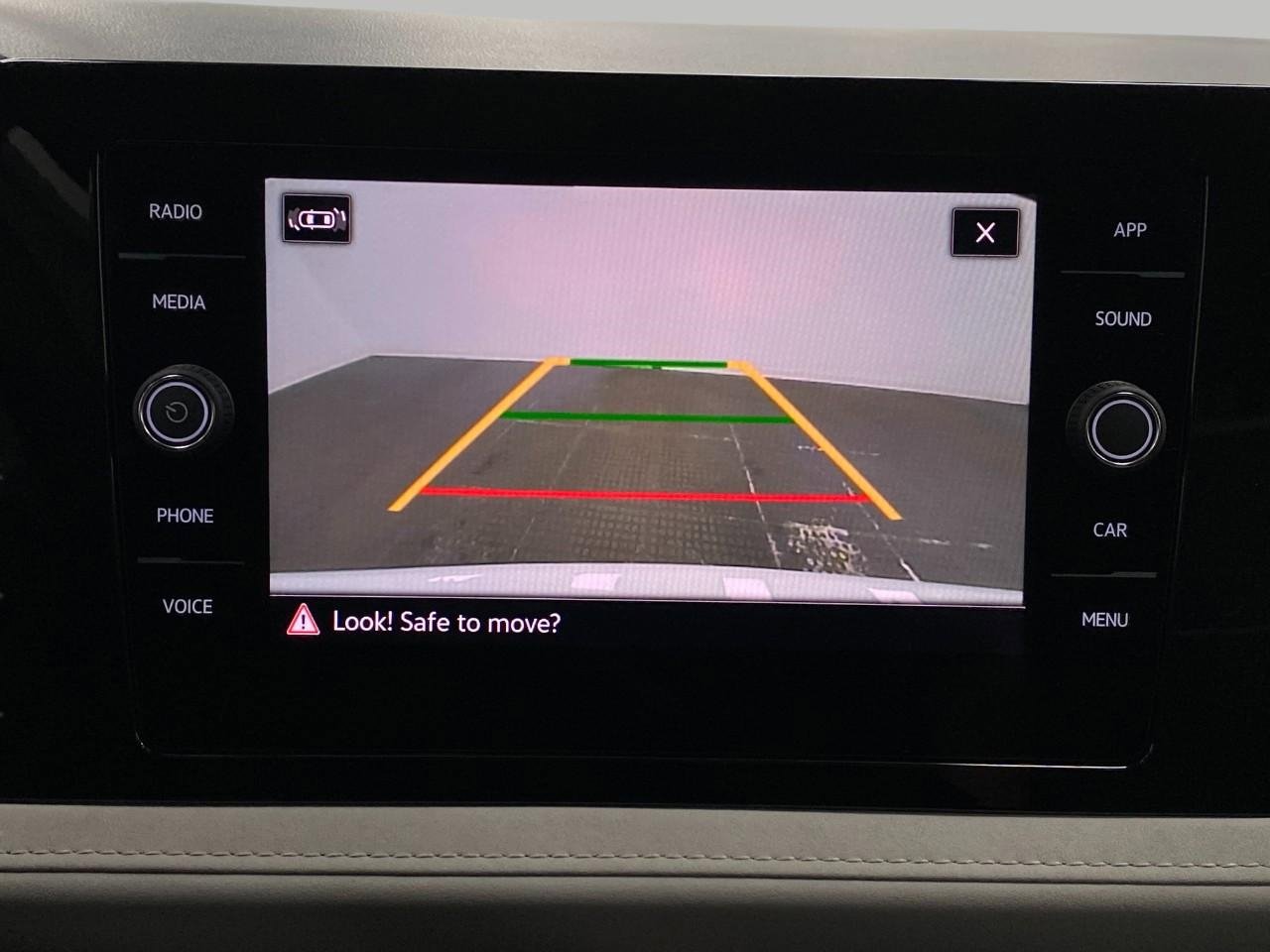 New 2026 Volkswagen Taos SE image 21