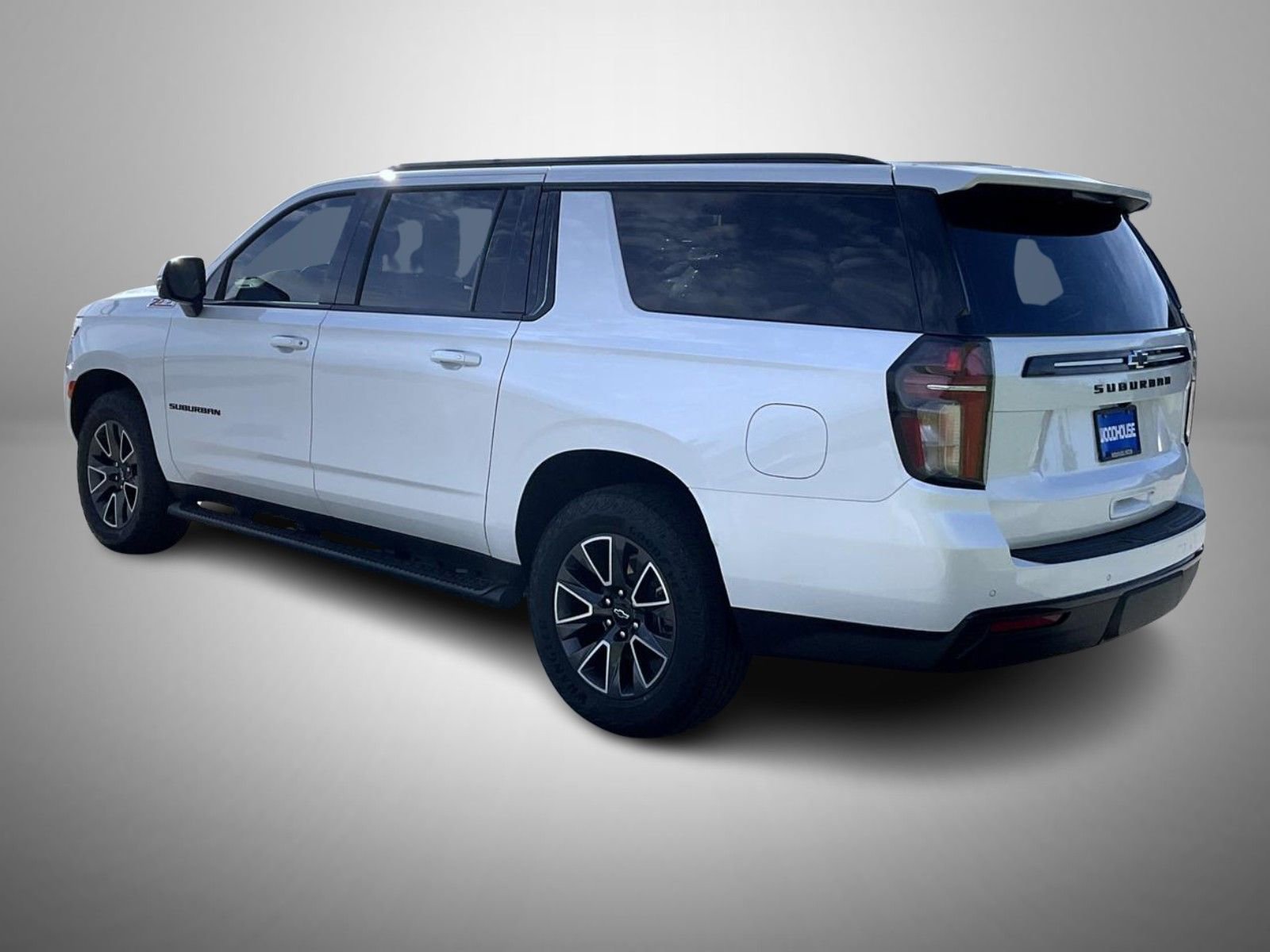 Used 2023 Chevrolet Suburban Z71 w/ Luxury Package AWD/4WD image 7