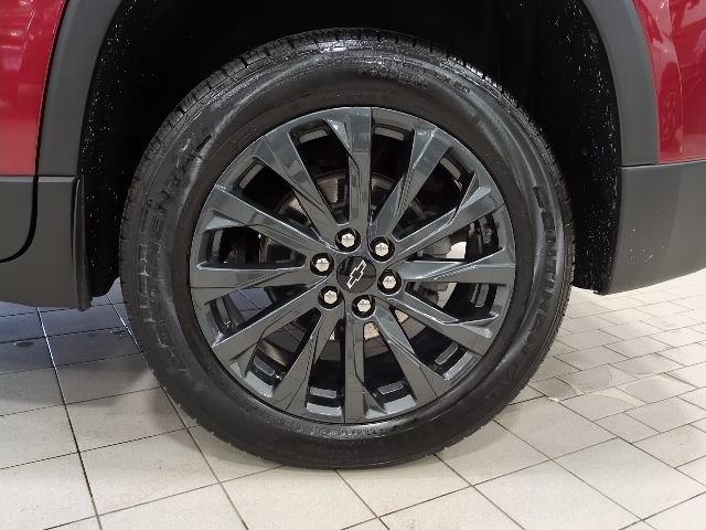 Used 2023 Chevrolet Traverse RS AWD/4WD image 27