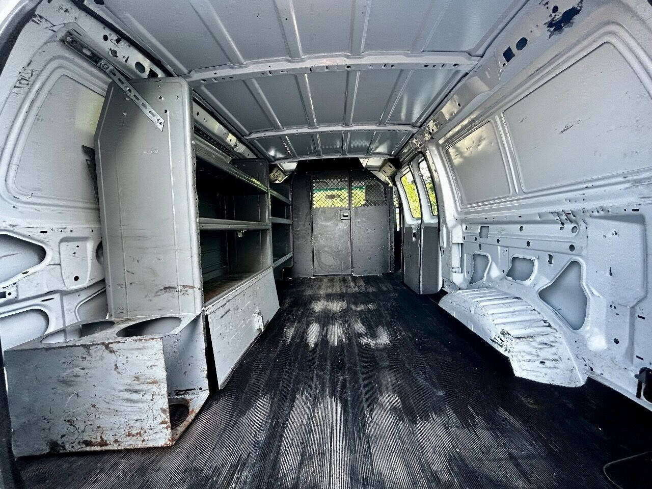 Used 2014 Ford E-250 and Econoline 250 w/ Power Group RWD image 15