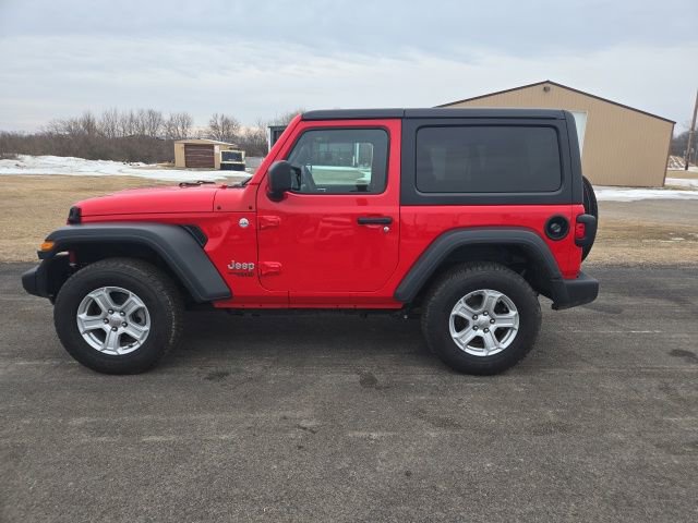 Used 2019 Jeep Wrangler Sport image 3