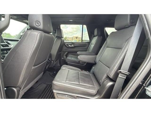 Used 2024 Chevrolet Tahoe Z71 w/ Luxury Package AWD/4WD image 17
