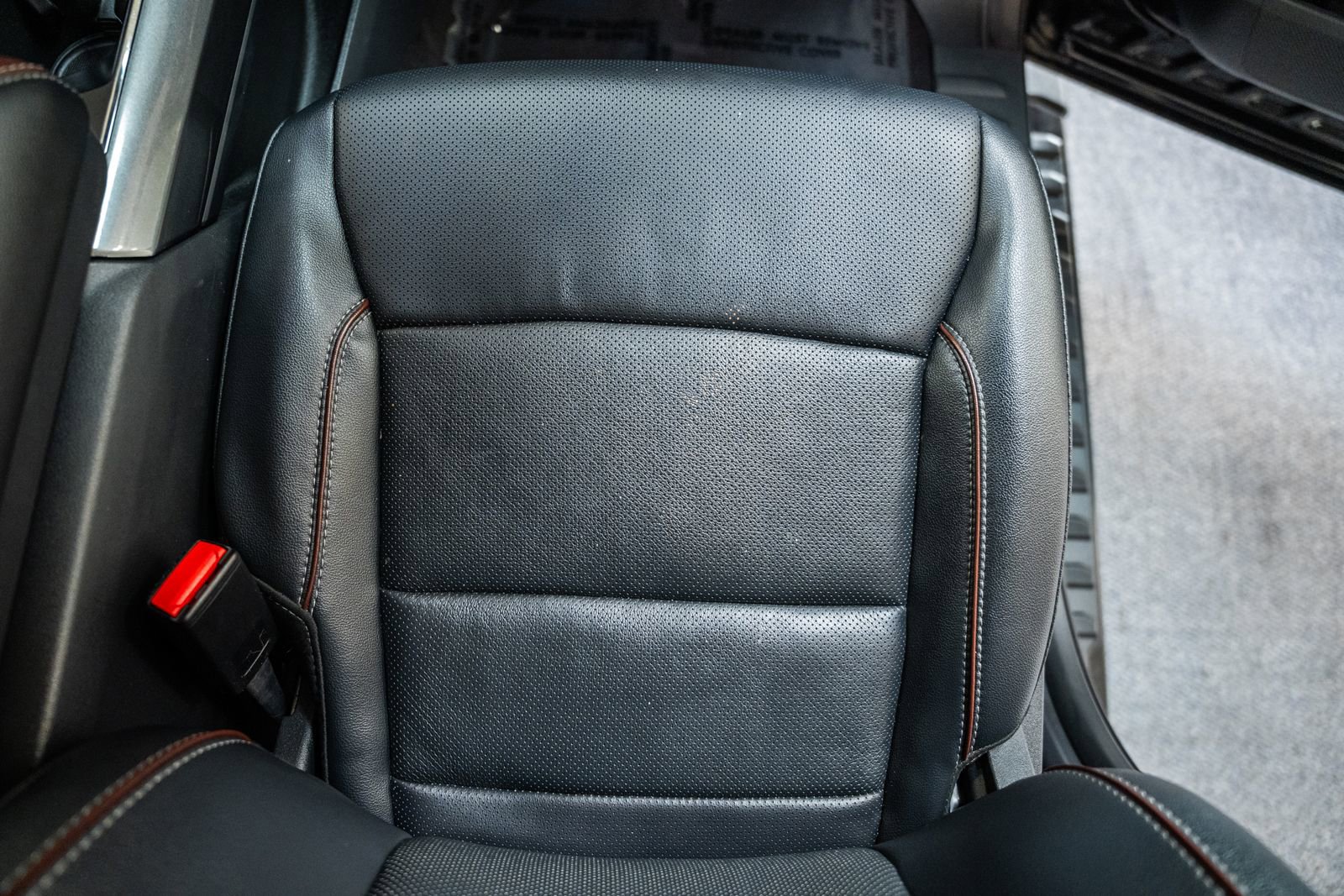 Certified 2023 Ford F150 Lariat w/ Equipment Group 502A High image 39