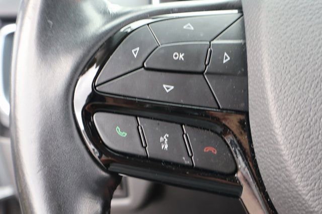 Used 2021 Jeep Cherokee Latitude Plus AWD/4WD image 23