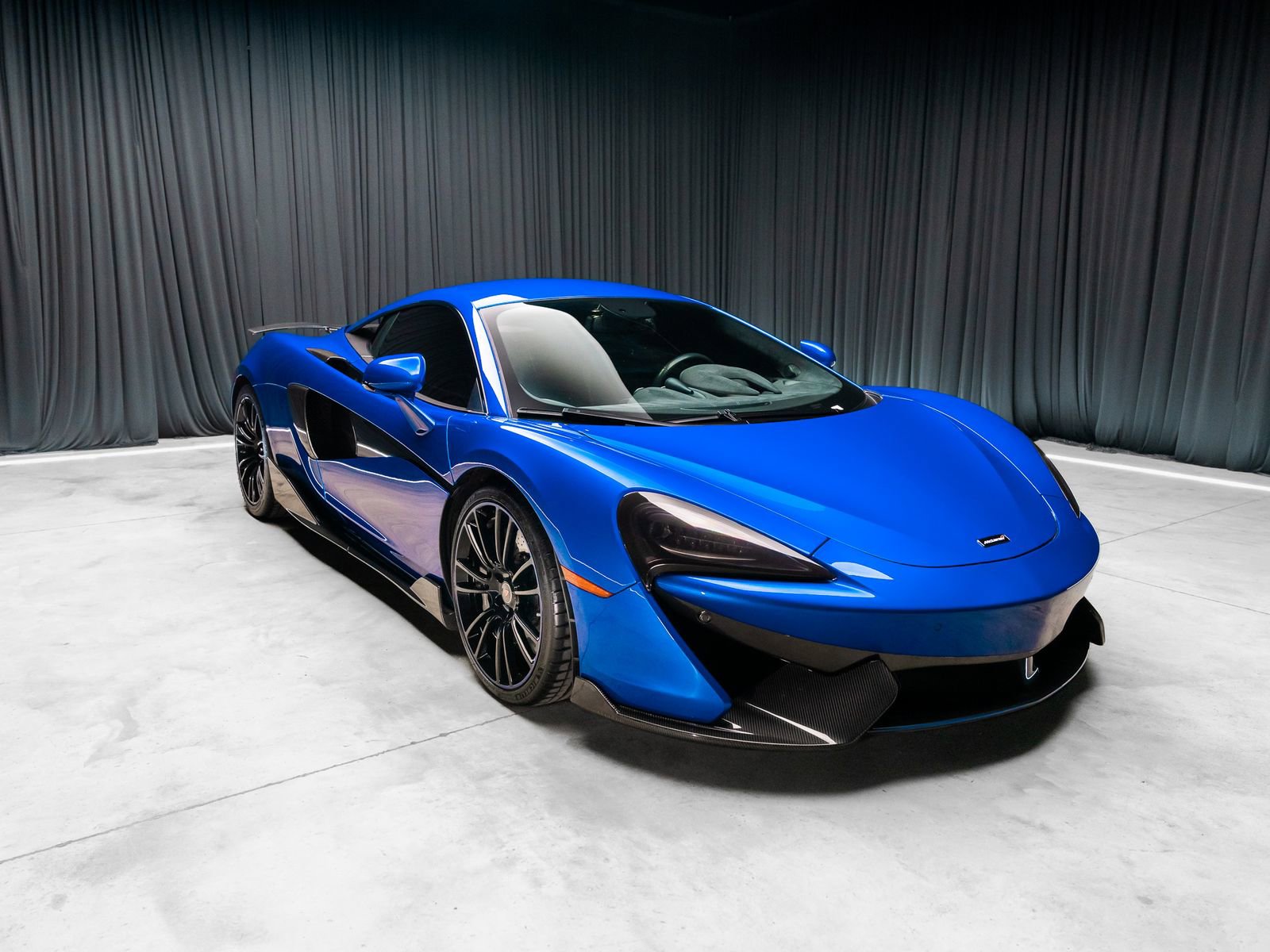 Used 2016 McLaren 570S Coupe RWD image 9