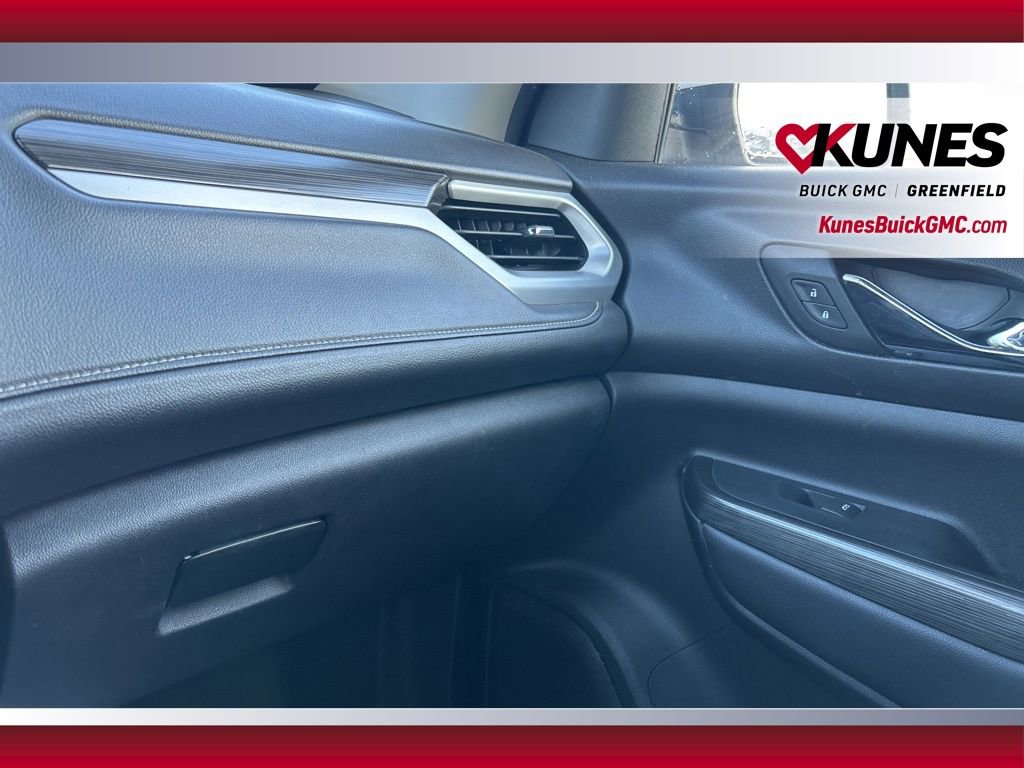 Used 2023 GMC Acadia SLT image 18