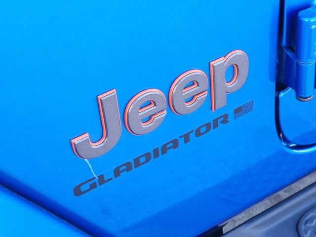 Used 2023 Jeep Gladiator Mojave AWD/4WD image 9