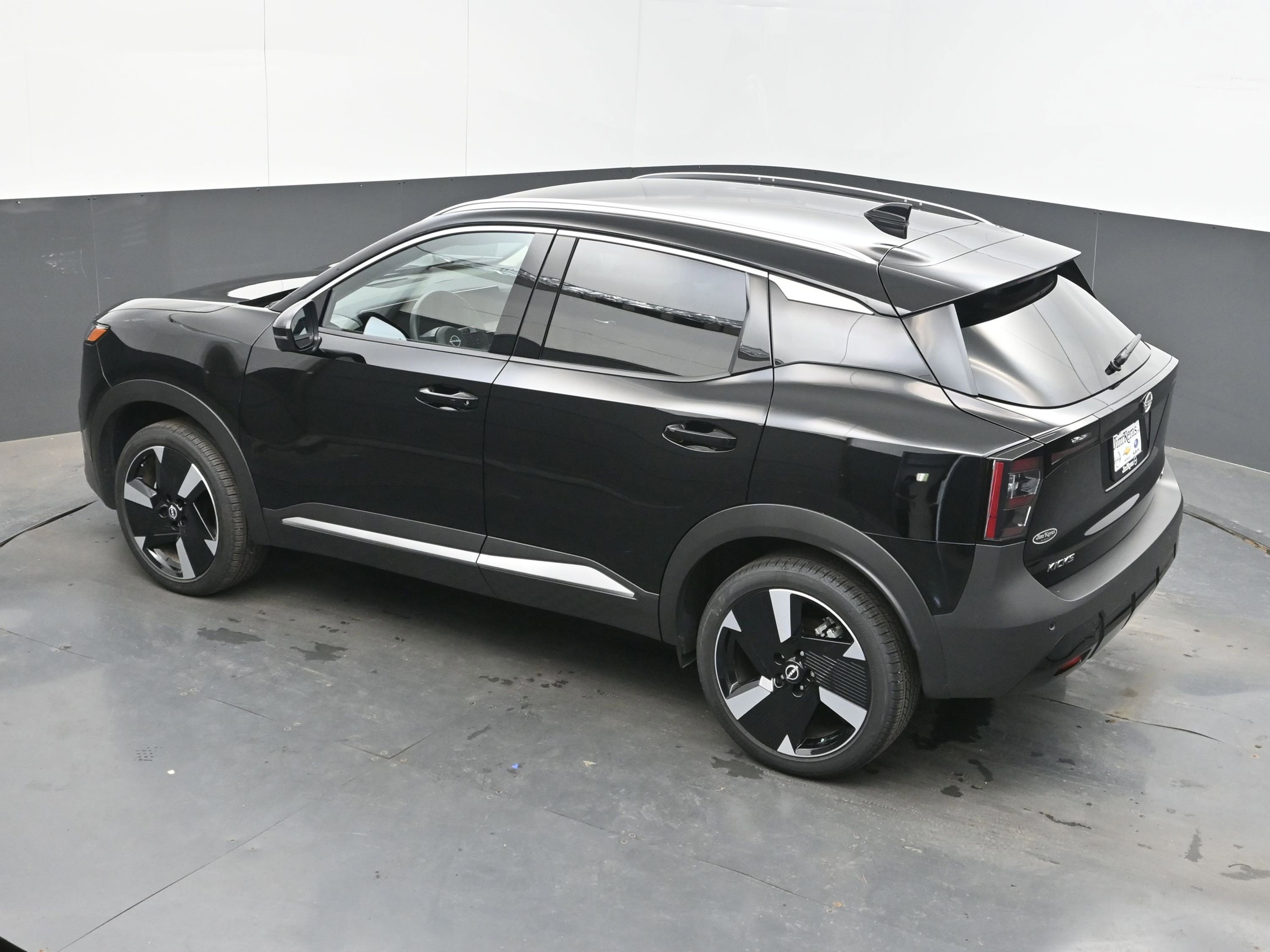 Used 2025 Nissan Kicks SR image 31