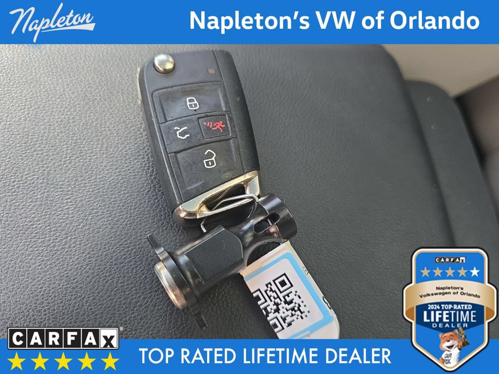 Used 2018 Volkswagen Tiguan SE w/ Panoramic Sunroof Package FWD image 31
