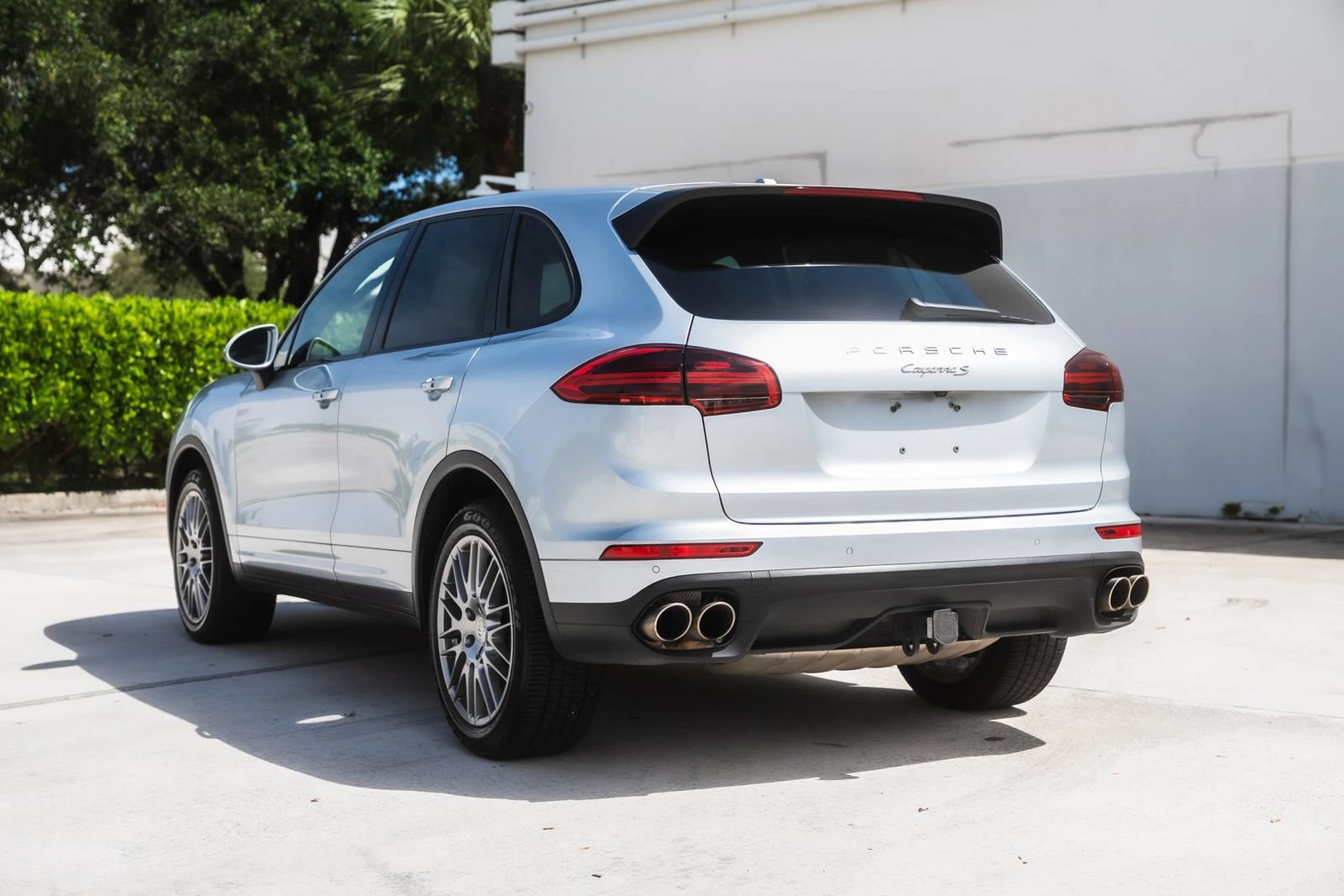 Used 2016 Porsche Cayenne S AWD/4WD image 8