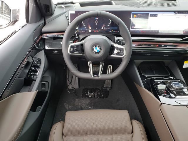 New 2026 BMW 540i xDrive w/ M Sport Package image 15