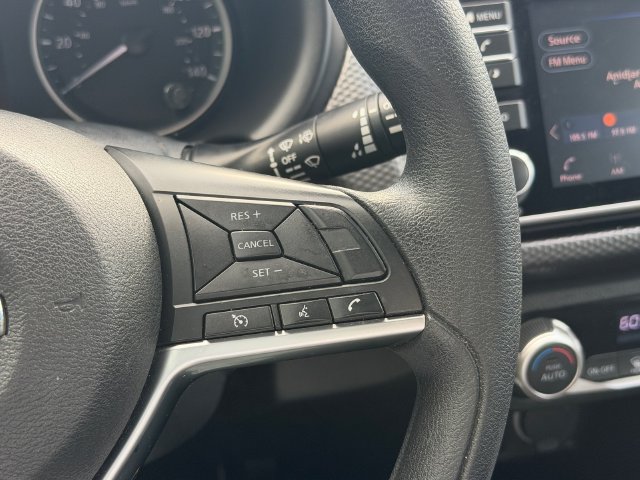 Used 2019 Nissan Kicks SV FWD image 28