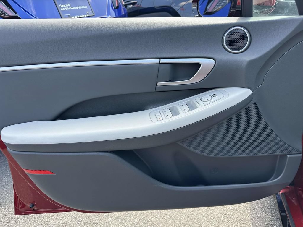 Certified 2025 Hyundai Sonata SEL FWD image 15