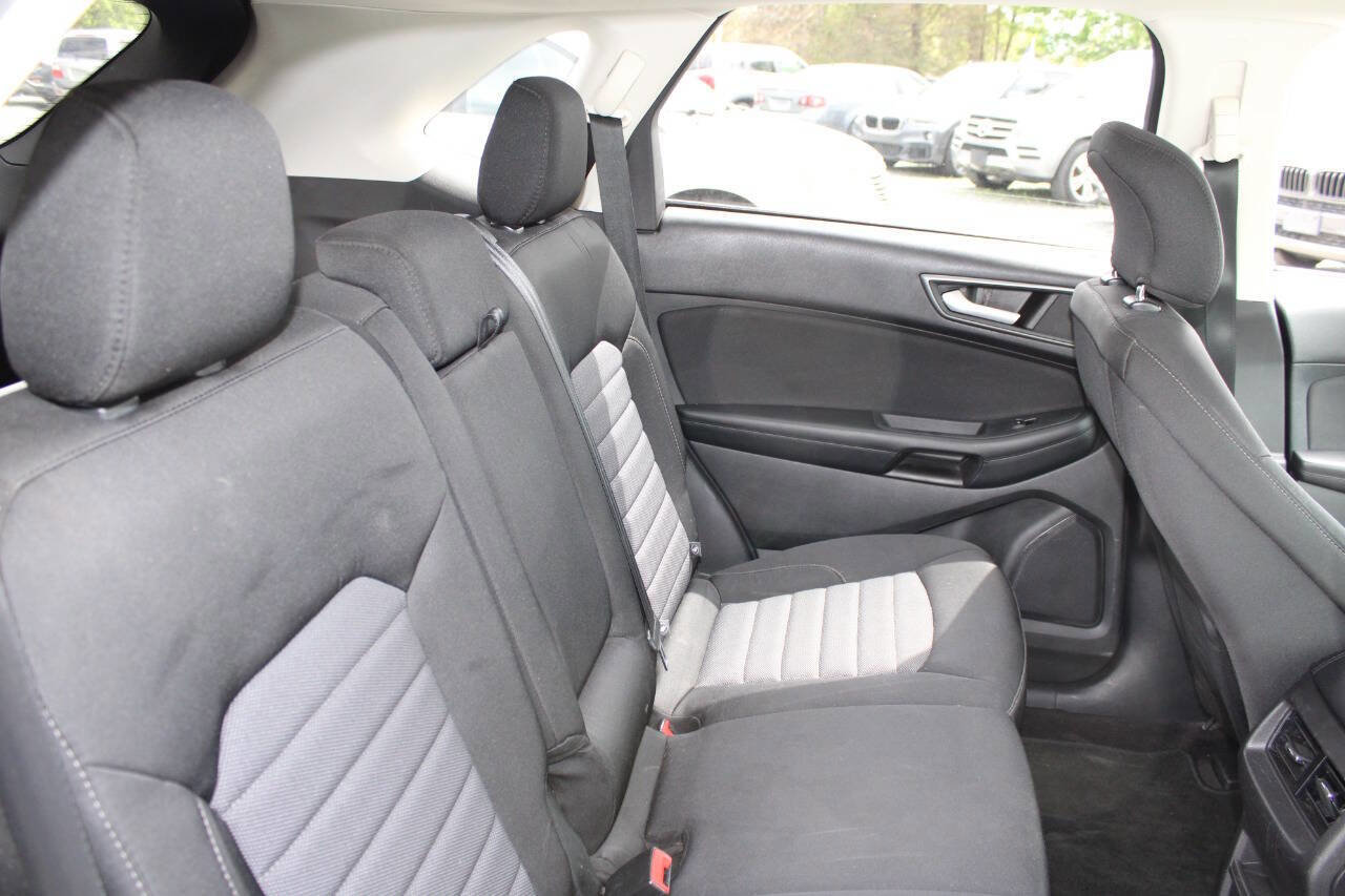 Used 2016 Ford Edge SE AWD/4WD image 18