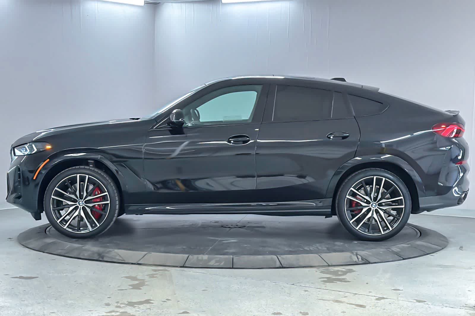 New 2026 BMW X6 M60i AWD/4WD image 5