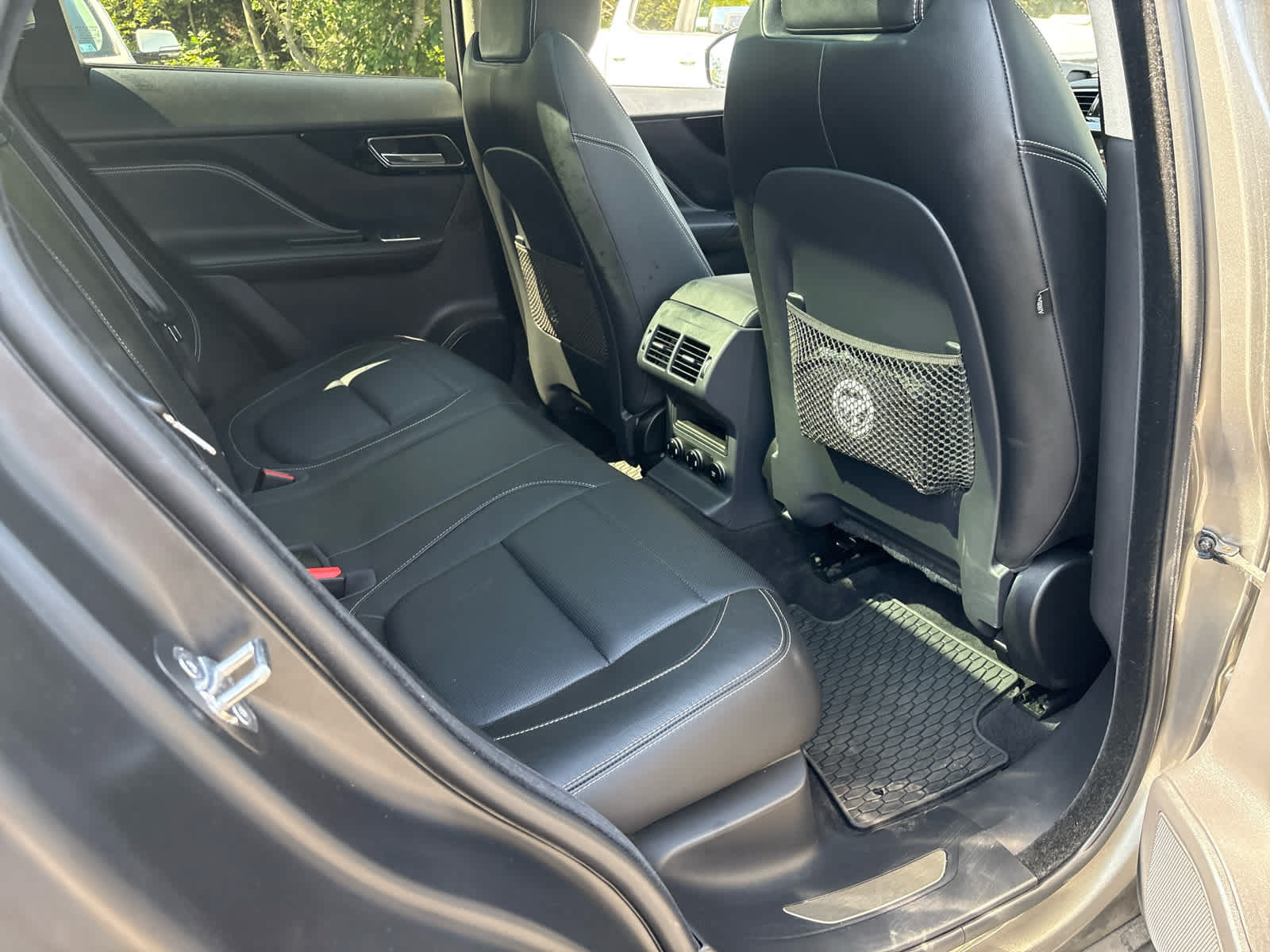 Used 2020 Jaguar F-PACE R-Sport AWD/4WD image 10