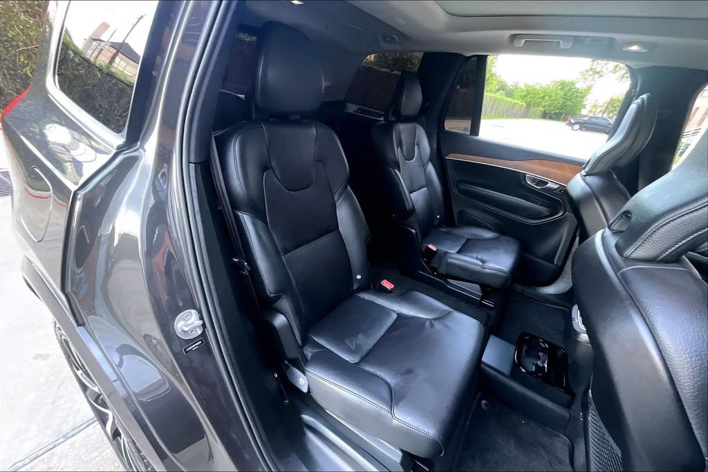 Used 2023 Volvo XC90 B6 Plus AWD/4WD image 37