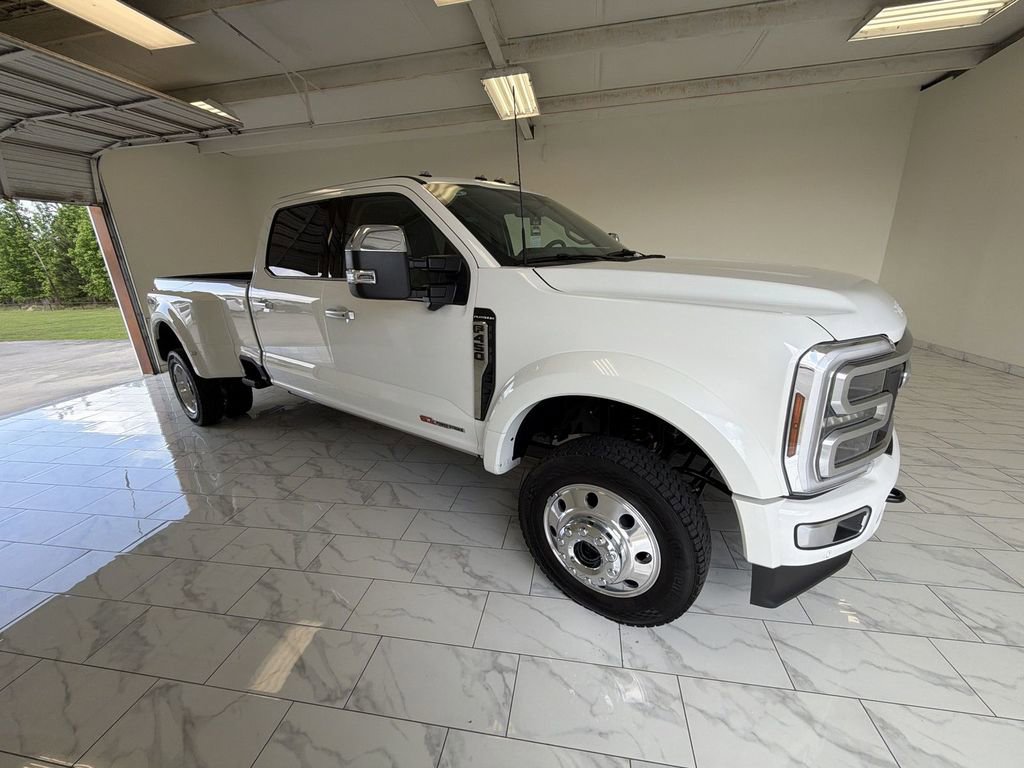 Used 2026 Ford F450 Platinum w/ Platinum Plus Package AWD/4WD image 2