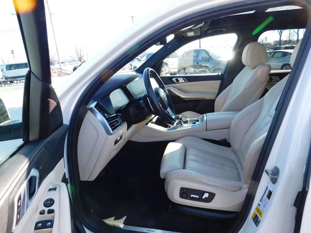 Used 2022 BMW X5 xDrive45e w/ Climate Comfort Package image 24