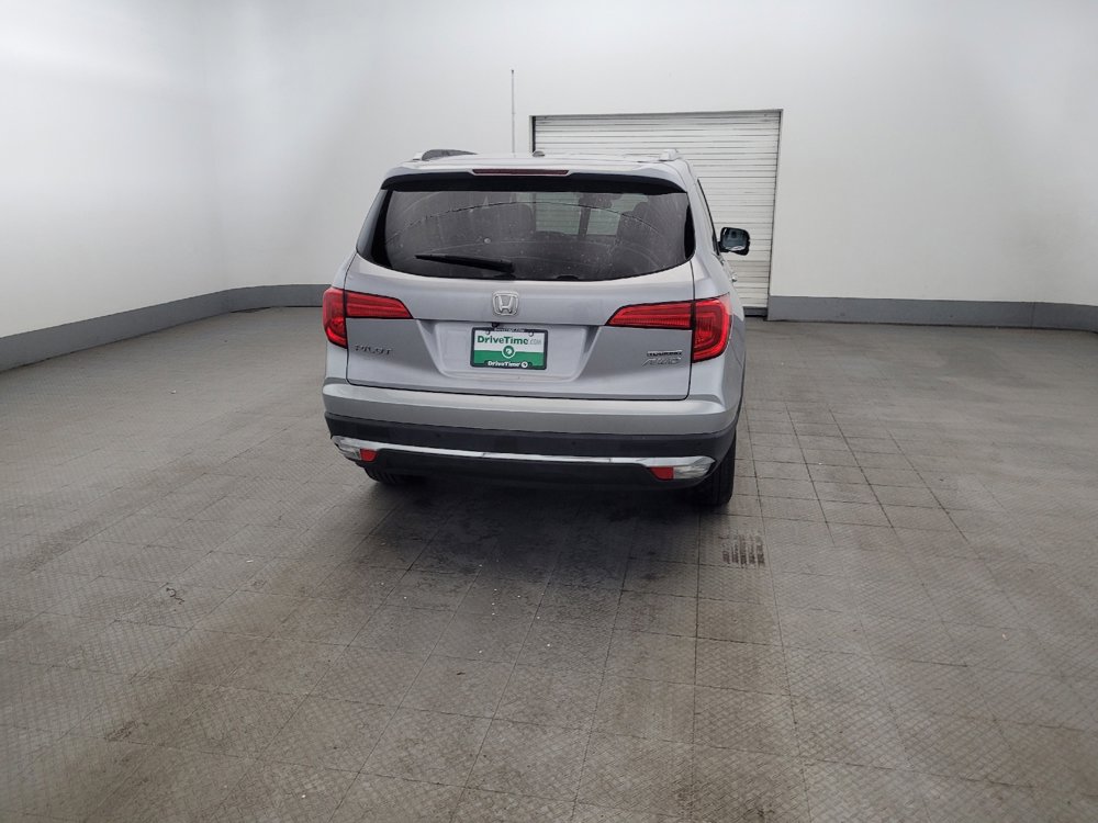Used 2018 Honda Pilot Touring image 7