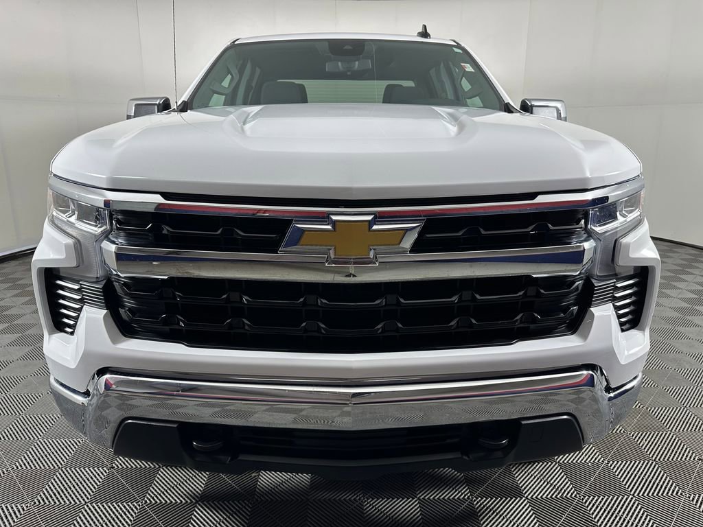 Used 2025 Chevrolet Silverado 1500 LT AWD/4WD image 8