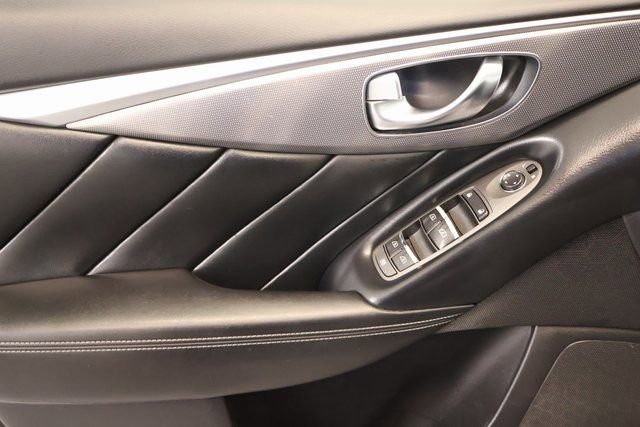 Used 2017 INFINITI Q50 Signature Edition w/ Cargo Package (L95) image 9