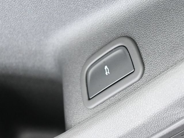 New 2026 Chevrolet Traverse LT w/ LPO, Floor Liner Package FWD image 30