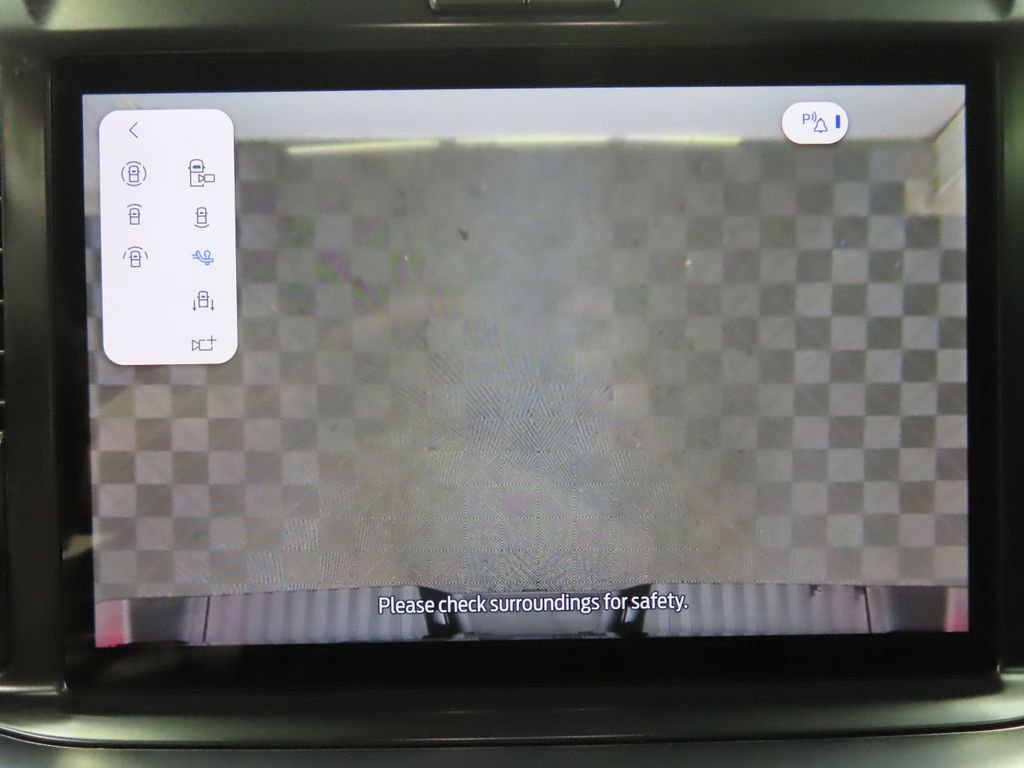 Used 2026 Ford F250 Platinum w/ Tremor Off-Road Package image 18